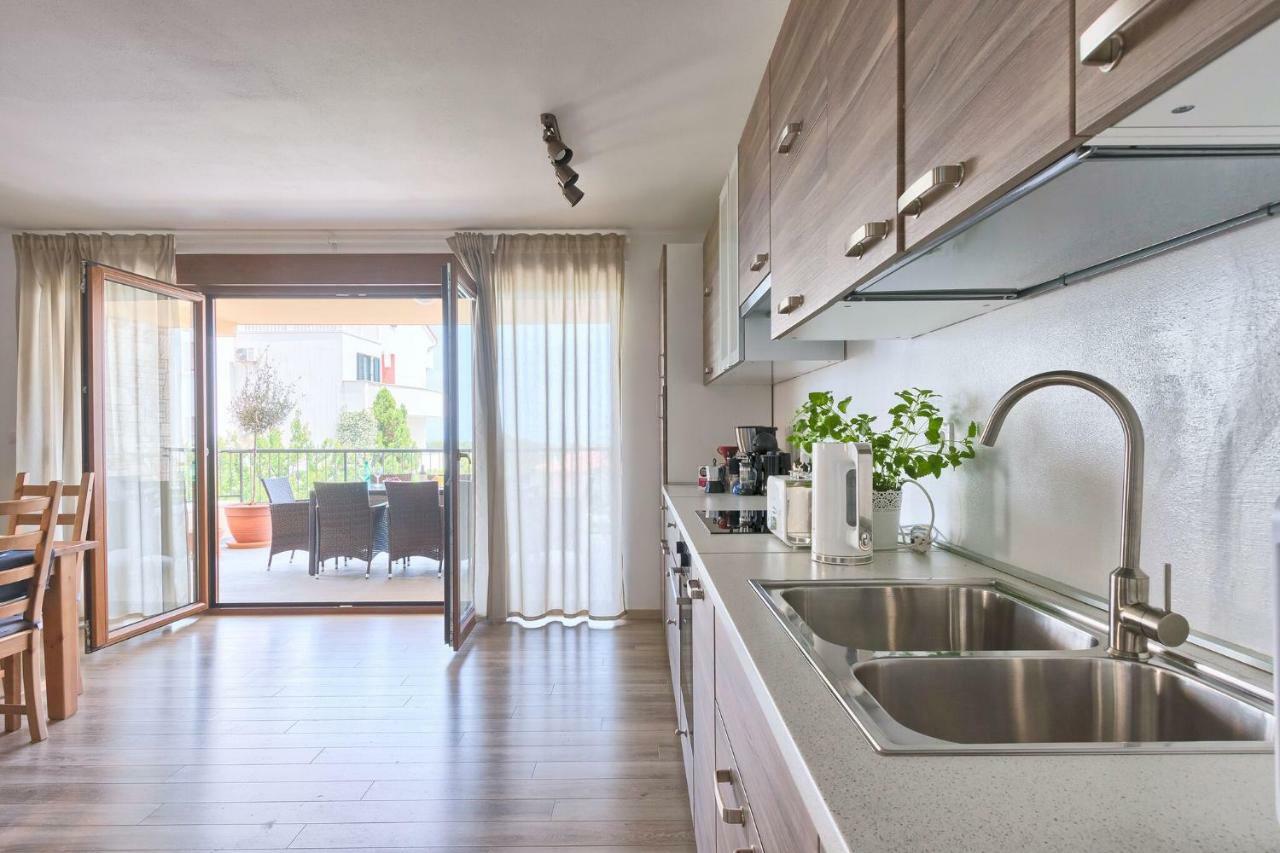 Apartment Peninsula Лижнян Экстерьер фото