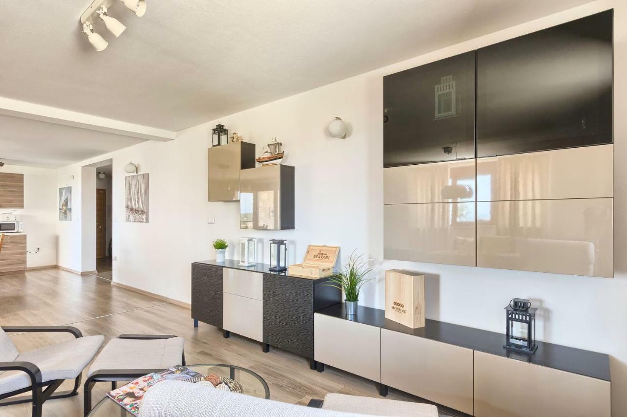 Apartment Peninsula Лижнян Экстерьер фото